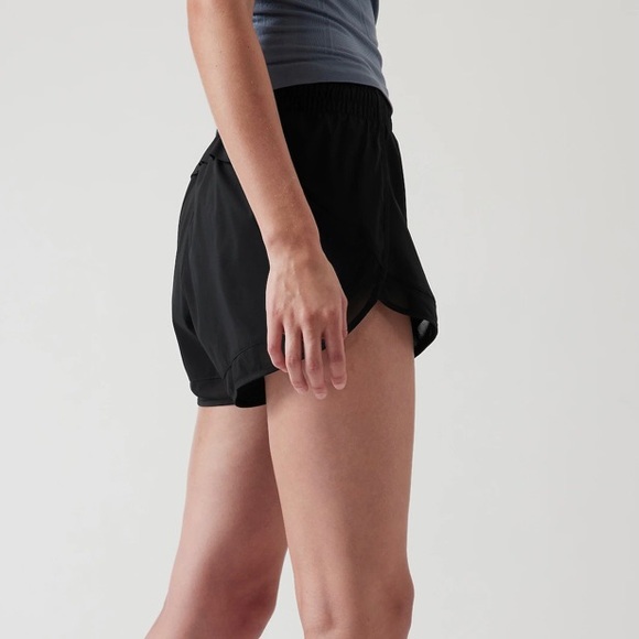 EUC Athleta Black Mesh Racer Run Short 4” Inseam Size Small - Picture 3 of 10